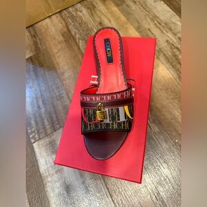 ✨ Stunning Carolina Herrera Heels – Classic Designer Style ✨